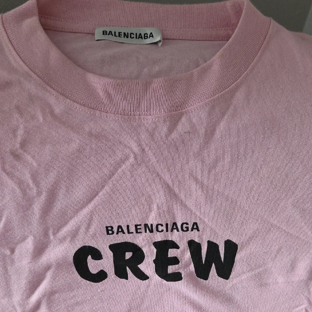 Balenciaga Pink Crew T-Shirt - Picture 1 of 3